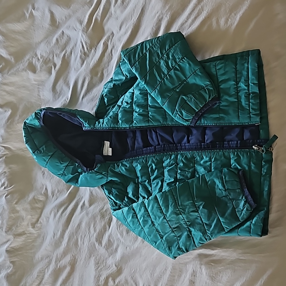 Amazon essentials puffer coat
